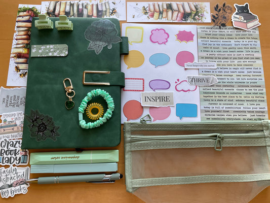 Soft green stationery gift box with A5 planner, pen, stickers and accessories — perfect gift for journaling or study.
